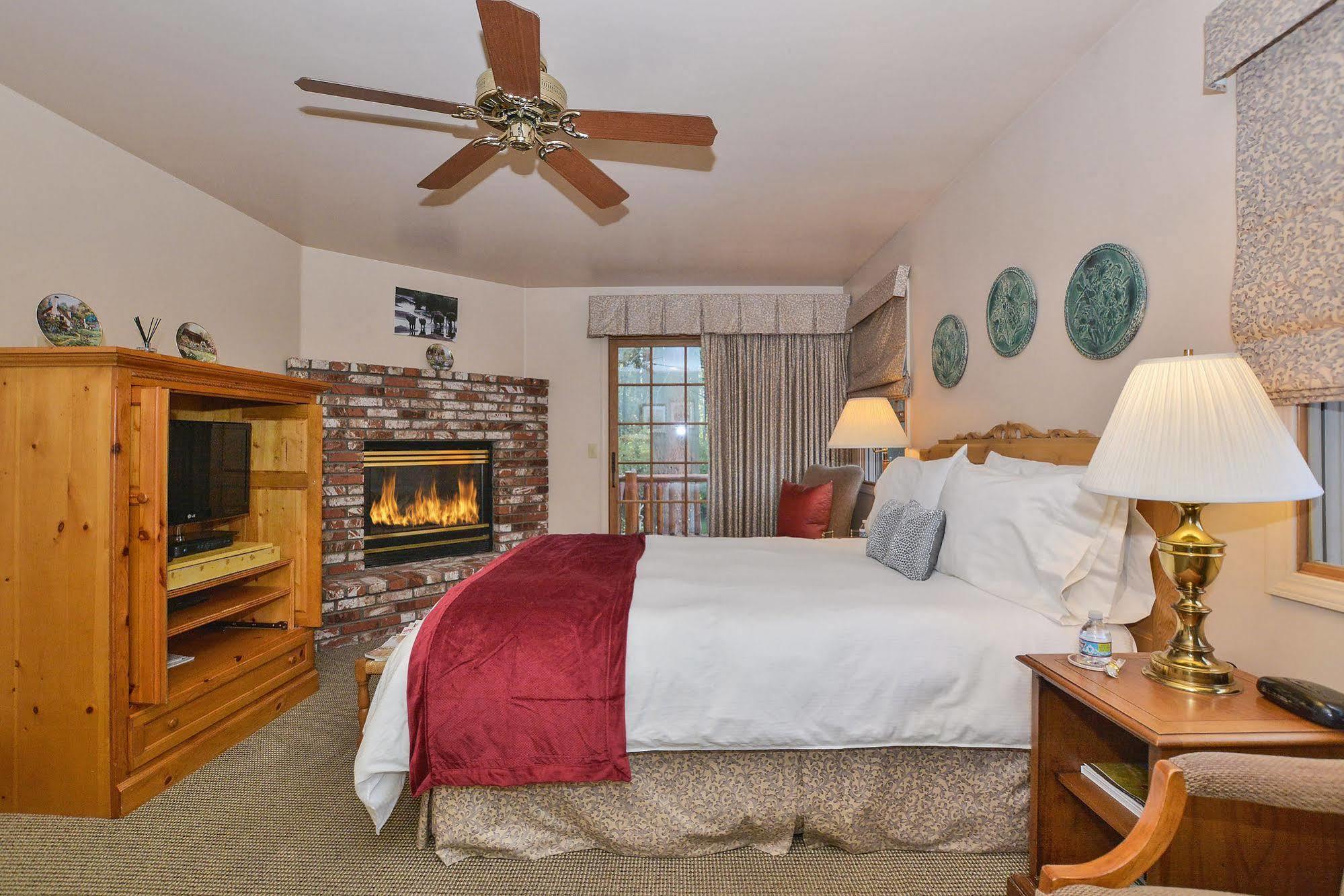Alpenhorn Bed And Breakfast Big Bear Lake Eksteriør bilde
