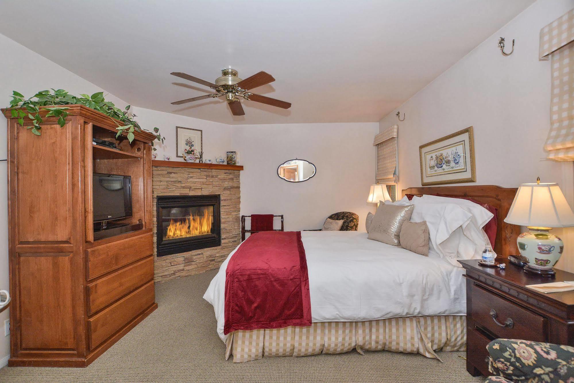 Alpenhorn Bed And Breakfast Big Bear Lake Eksteriør bilde